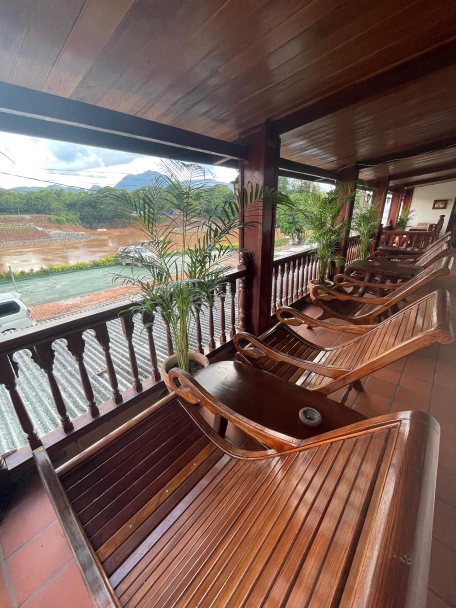 Luang Prabang - Villa Ouis Namkhan Riverside 2 מראה חיצוני תמונה