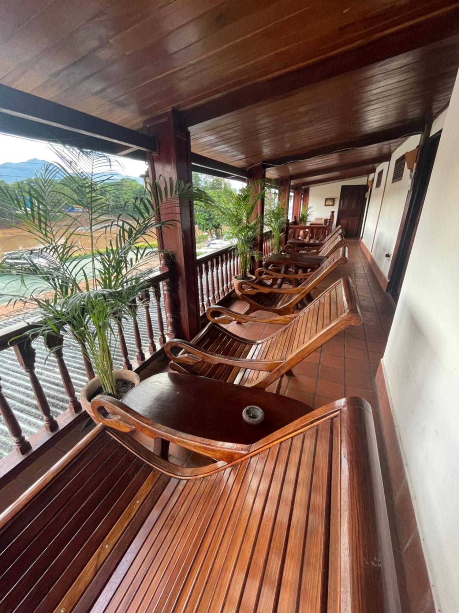 Luang Prabang - Villa Ouis Namkhan Riverside 2 מראה חיצוני תמונה