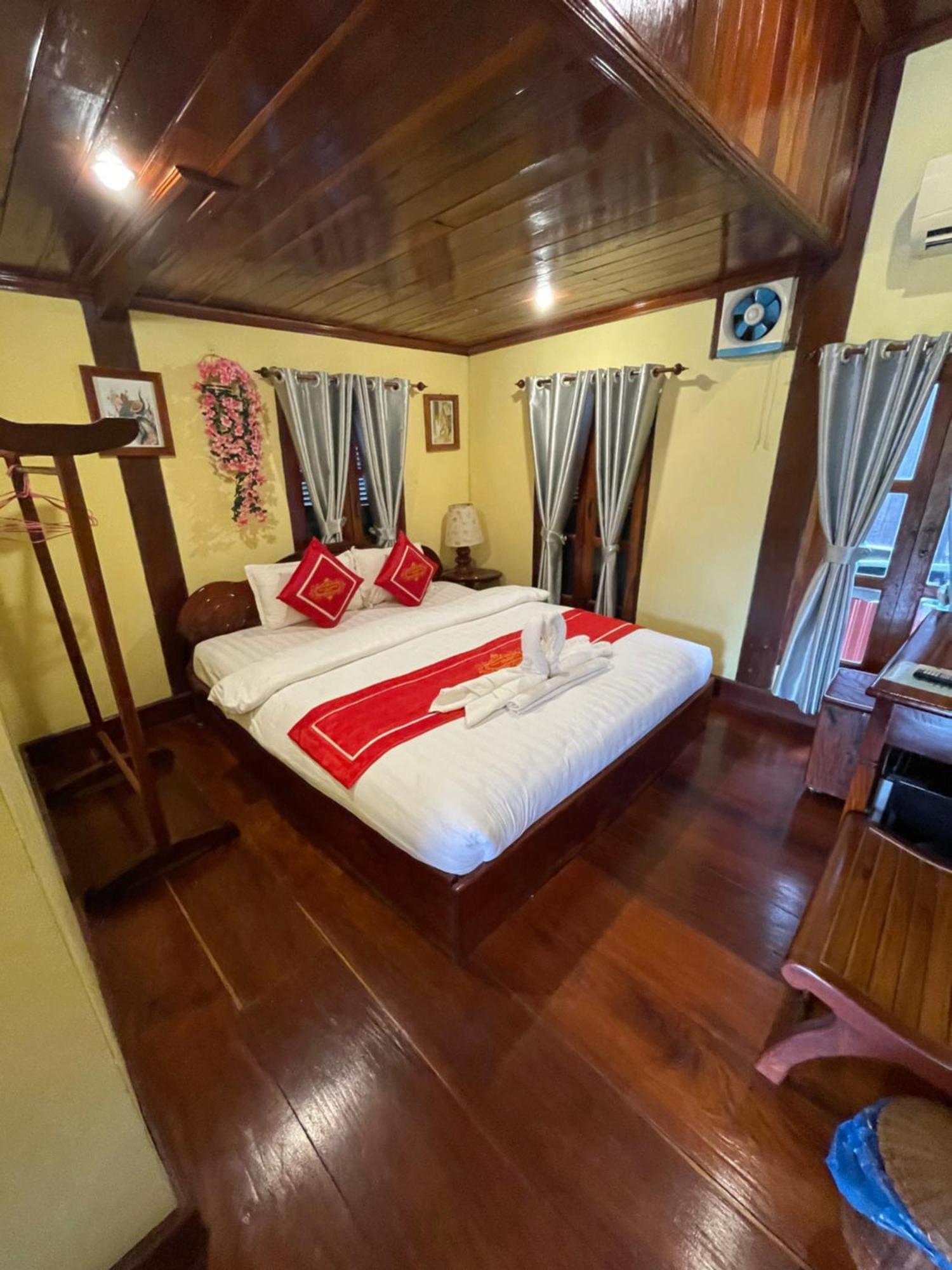 Luang Prabang - Villa Ouis Namkhan Riverside 2 מראה חיצוני תמונה