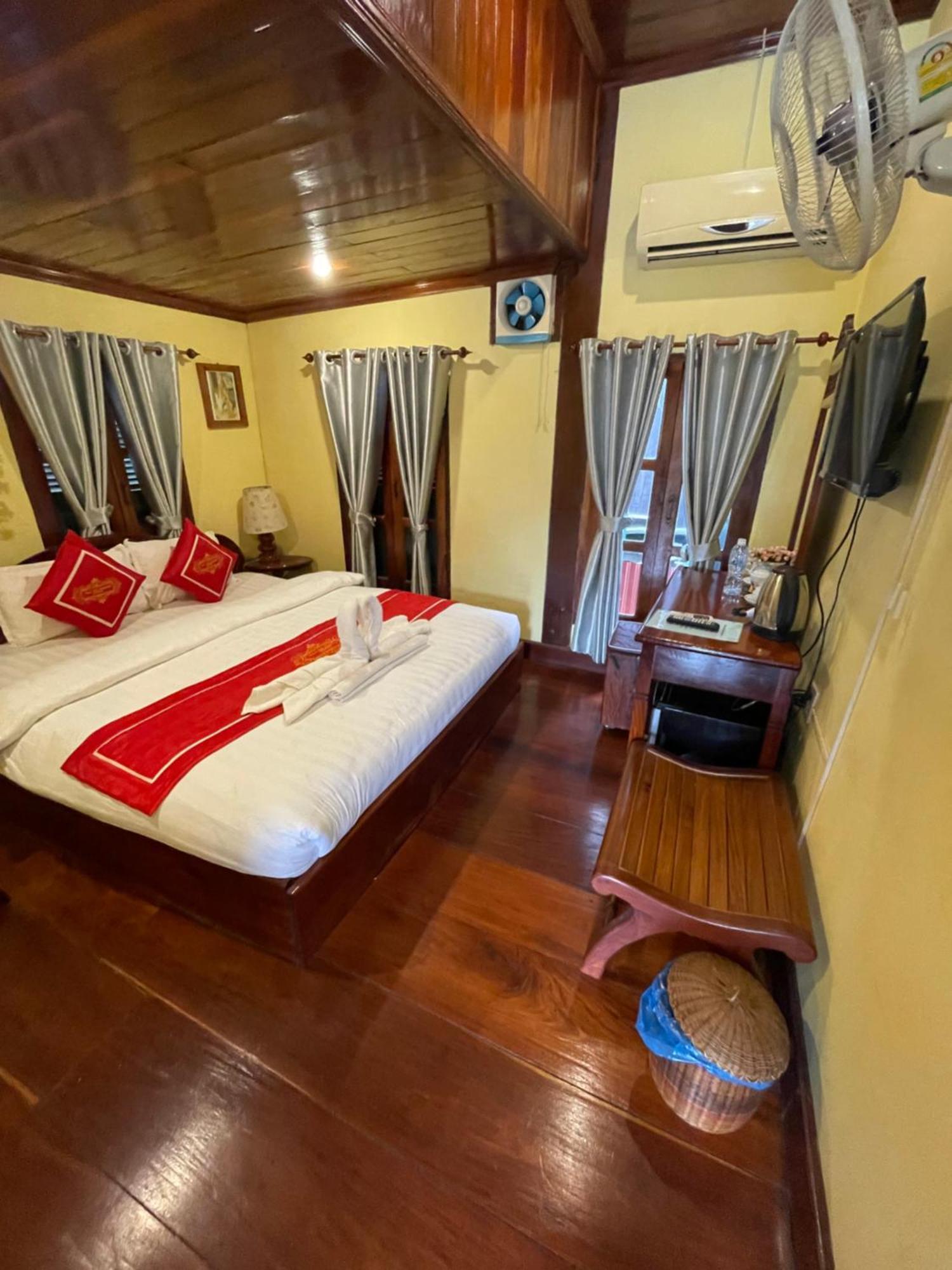 Luang Prabang - Villa Ouis Namkhan Riverside 2 מראה חיצוני תמונה