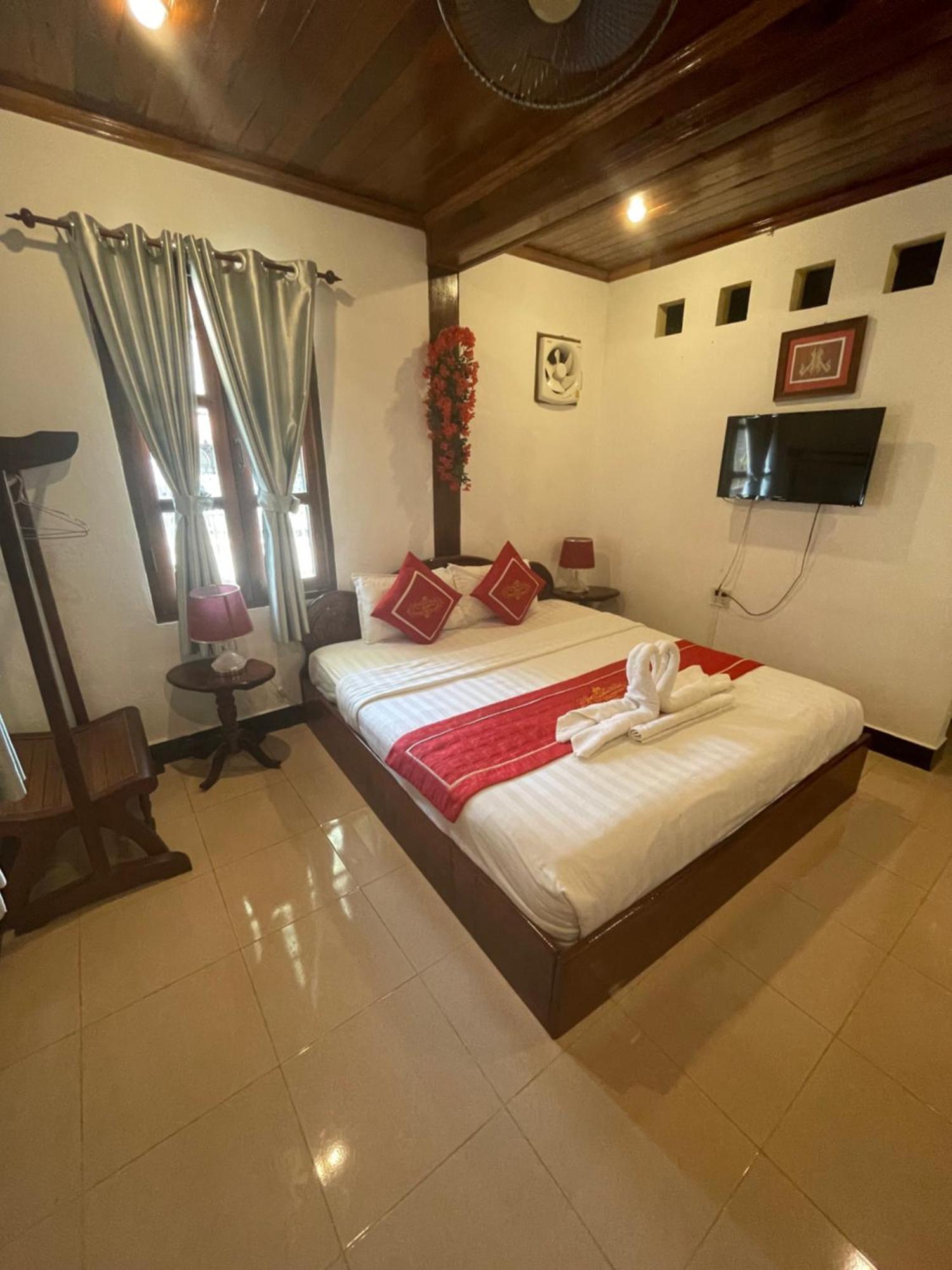 Luang Prabang - Villa Ouis Namkhan Riverside 2 מראה חיצוני תמונה