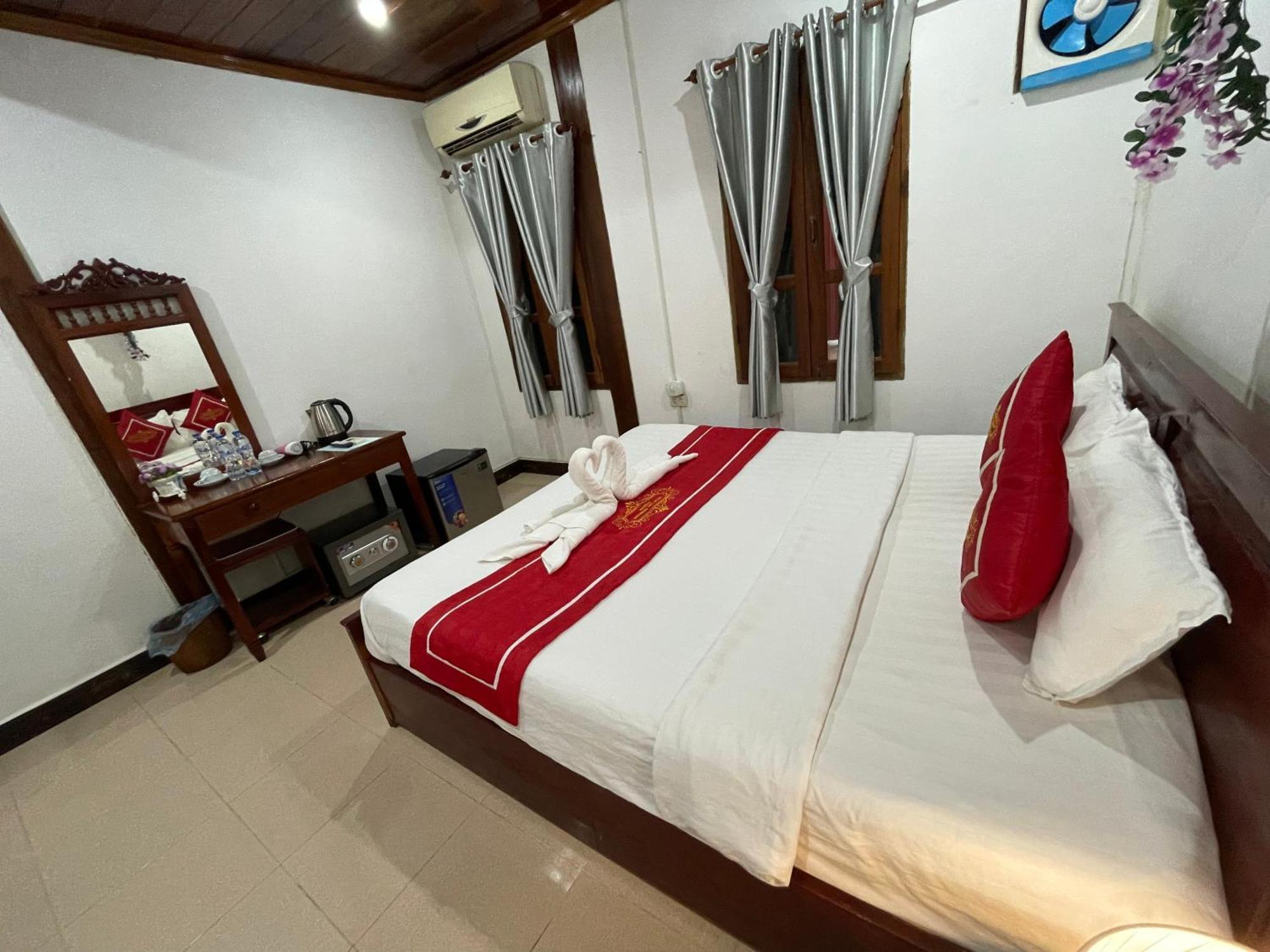 Luang Prabang - Villa Ouis Namkhan Riverside 2 מראה חיצוני תמונה