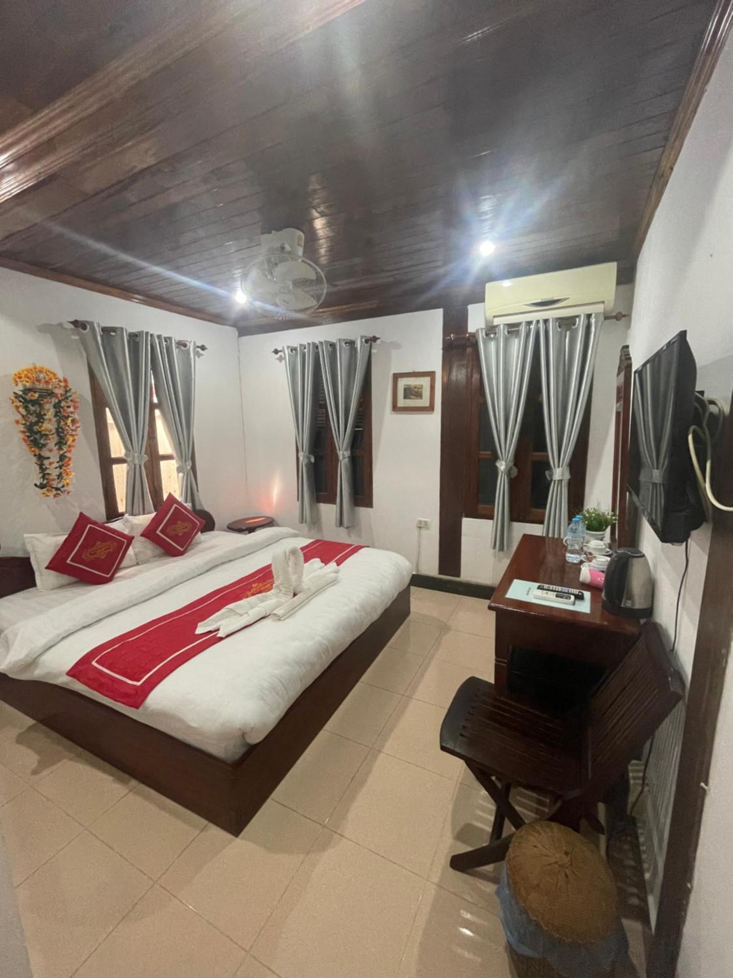 Luang Prabang - Villa Ouis Namkhan Riverside 2 מראה חיצוני תמונה