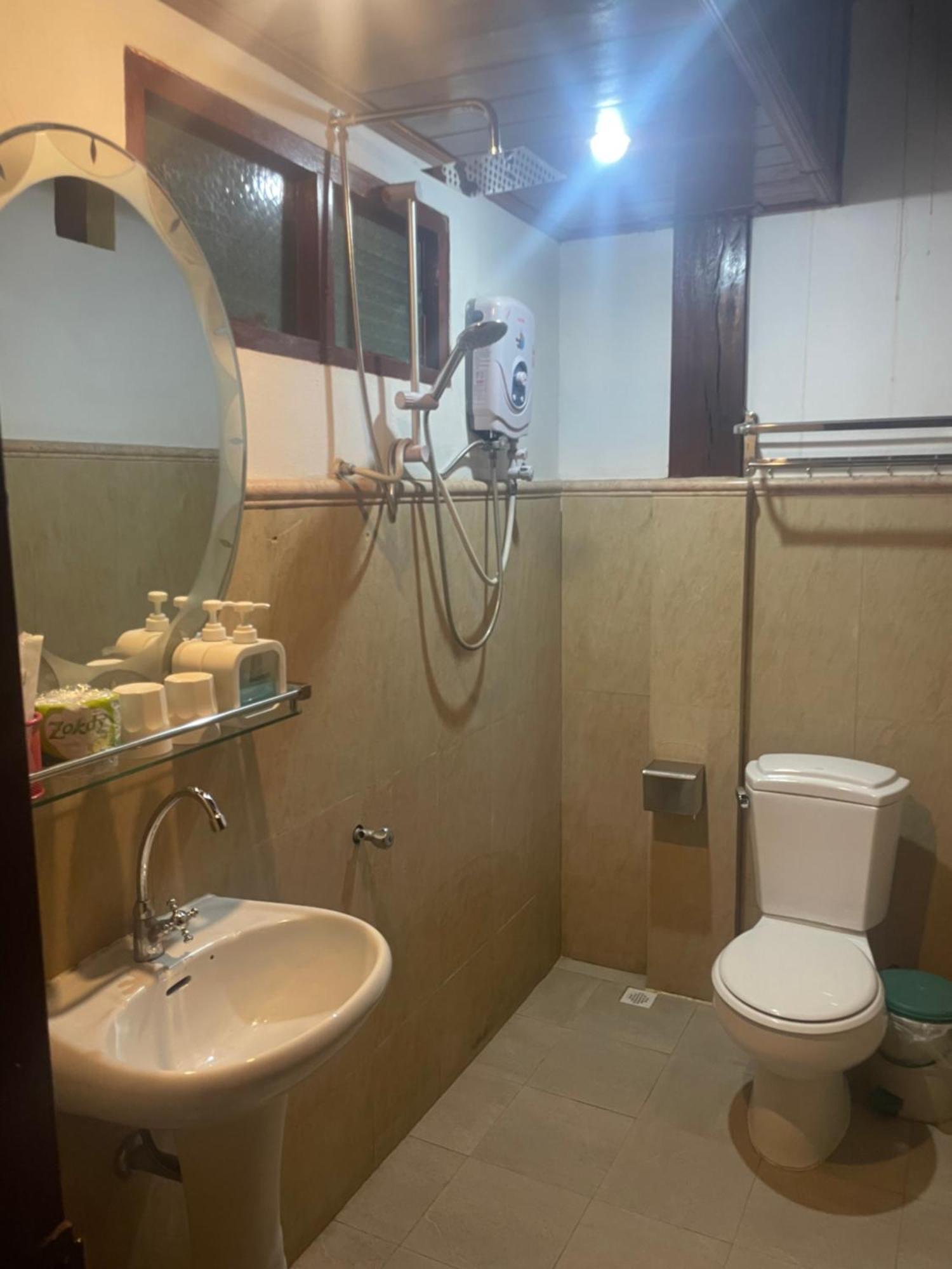 Luang Prabang - Villa Ouis Namkhan Riverside 2 מראה חיצוני תמונה